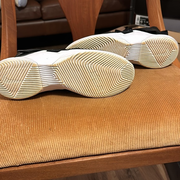 Nike LeBron Solider 12 - Picture 4 of 4